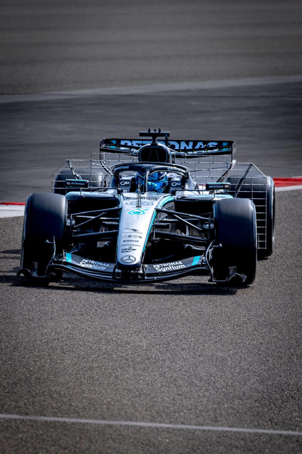 Mercedes, George Russell, piloto de Mercedes F1, cuestiona los problemas de Red Bull: “Es sospechoso”
