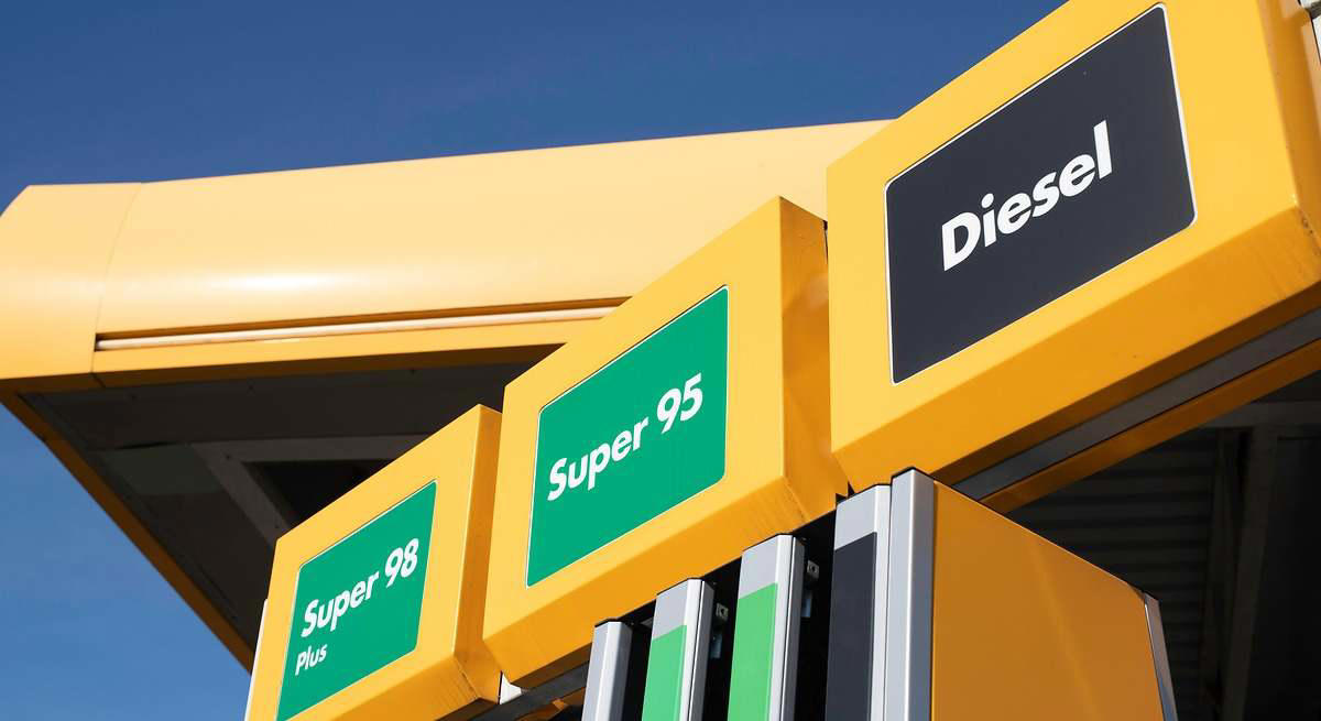 Para hacer muchos kilómetros al año, es mejor diésel o gasolina: mecánico desvela las ventajas de cada tipo de coche