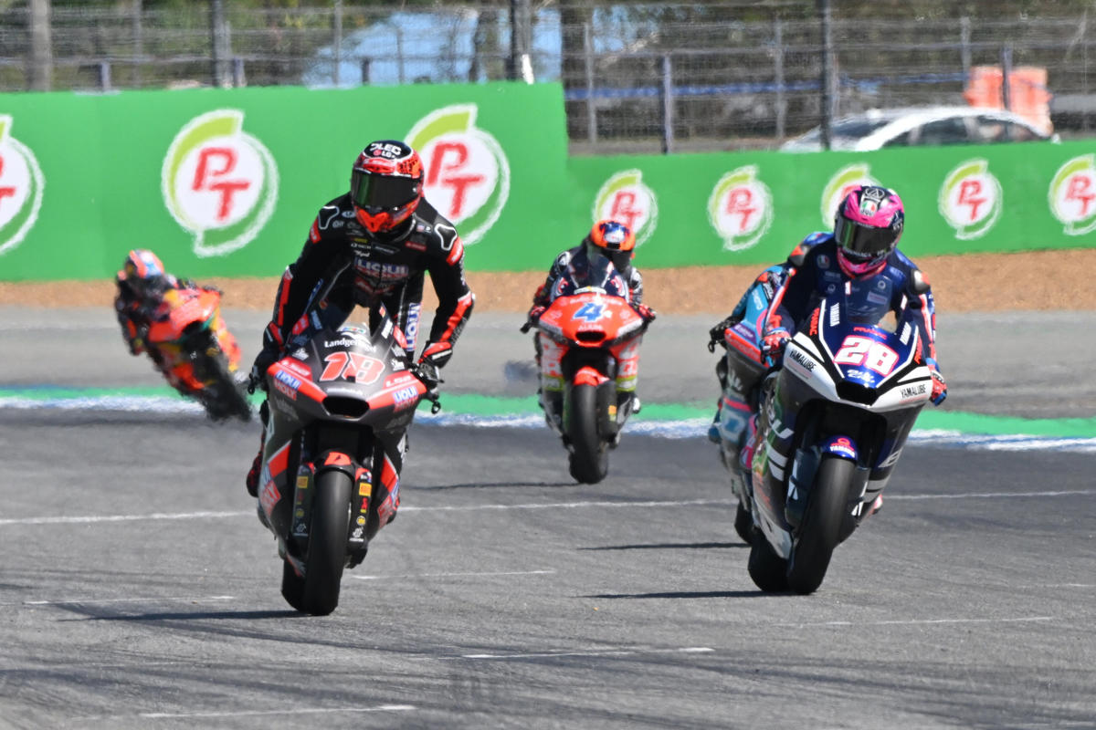 Primera pole de Guevara en Moto2