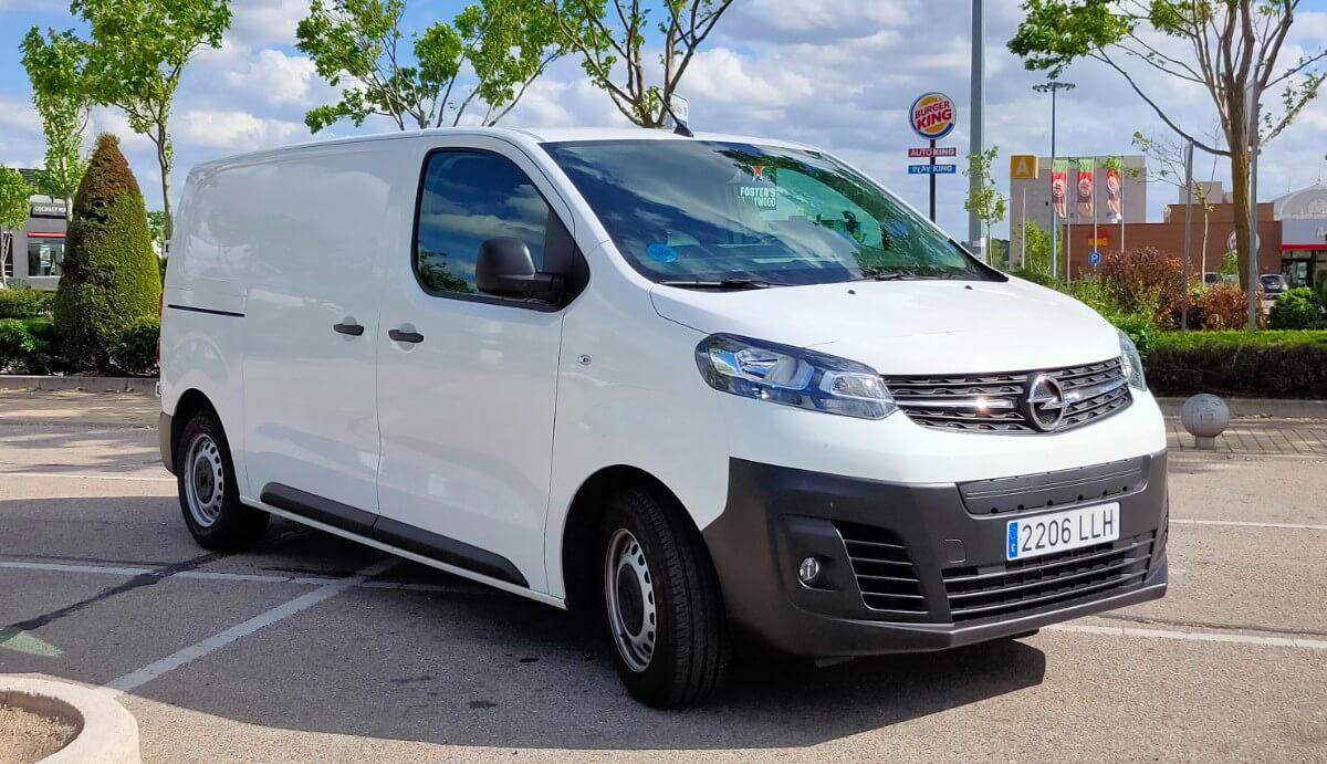 Furgonetas eléctricas a precios de diésel: la nueva campaña de Stellantis con sus vehículos comerciales en España