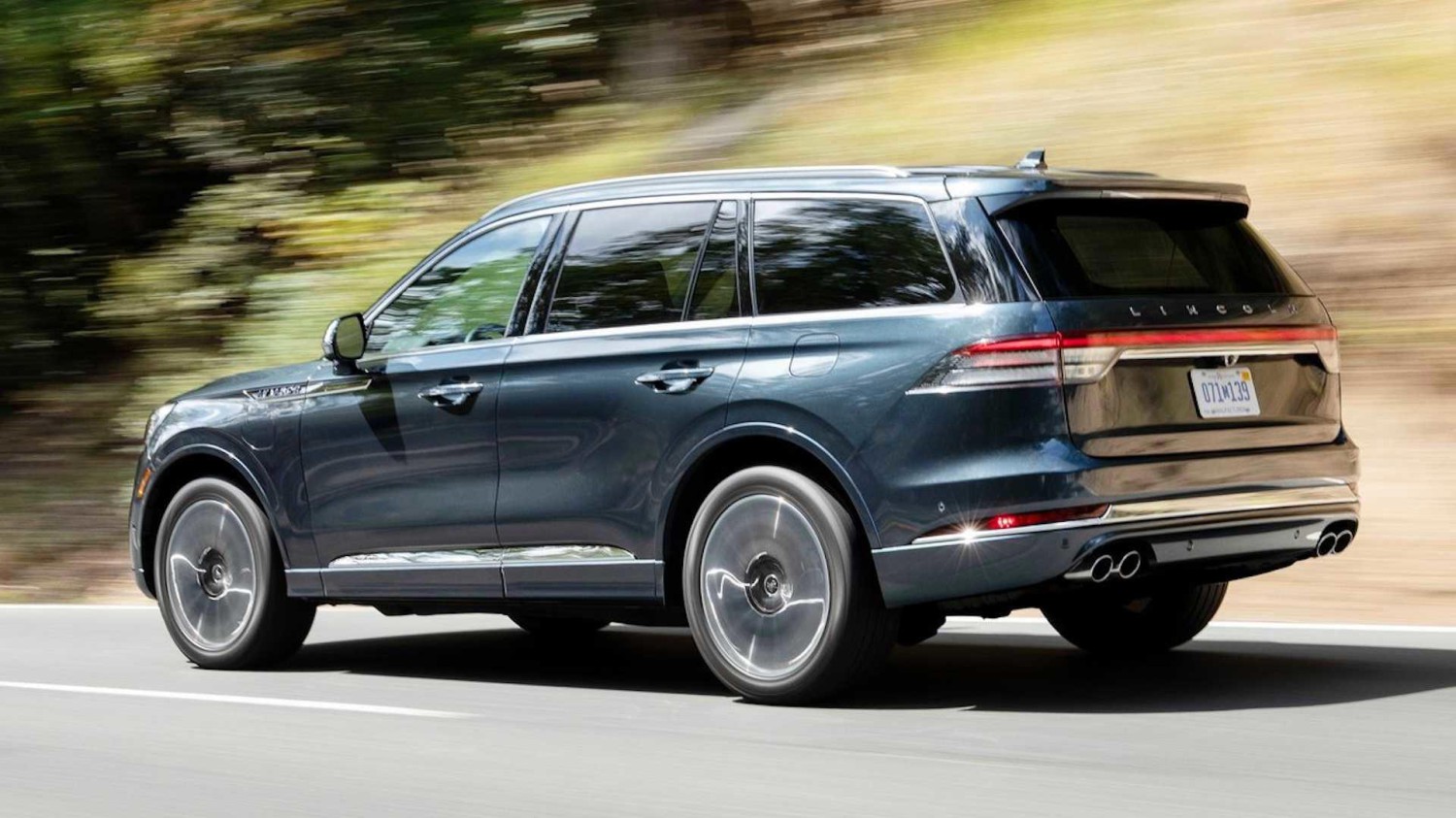 Ford recalls 1.7 million SUVs for rear camera glitches