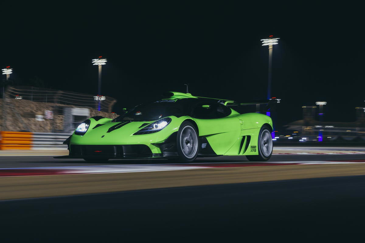 El GMA T.50S es una bestia: 7 segundos más rápido que un GT3 en el circuito de Baréin de F1