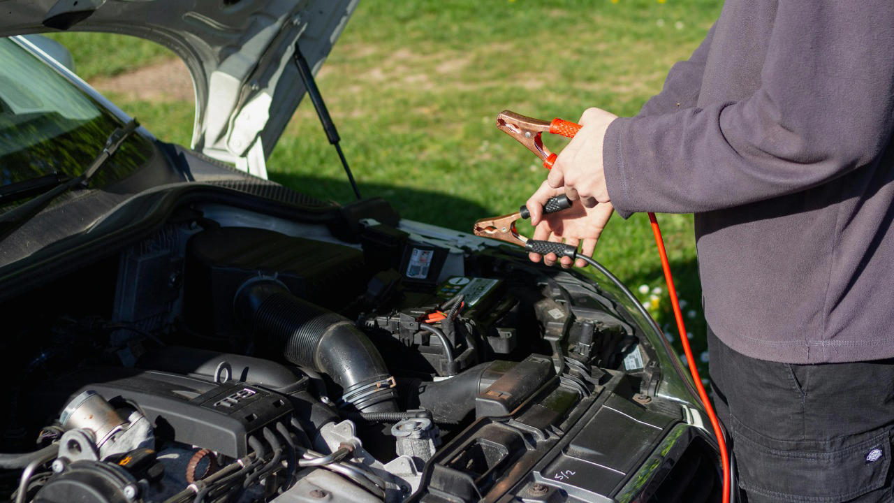 Battery, How long will that new car battery last before it leaves you stranded?