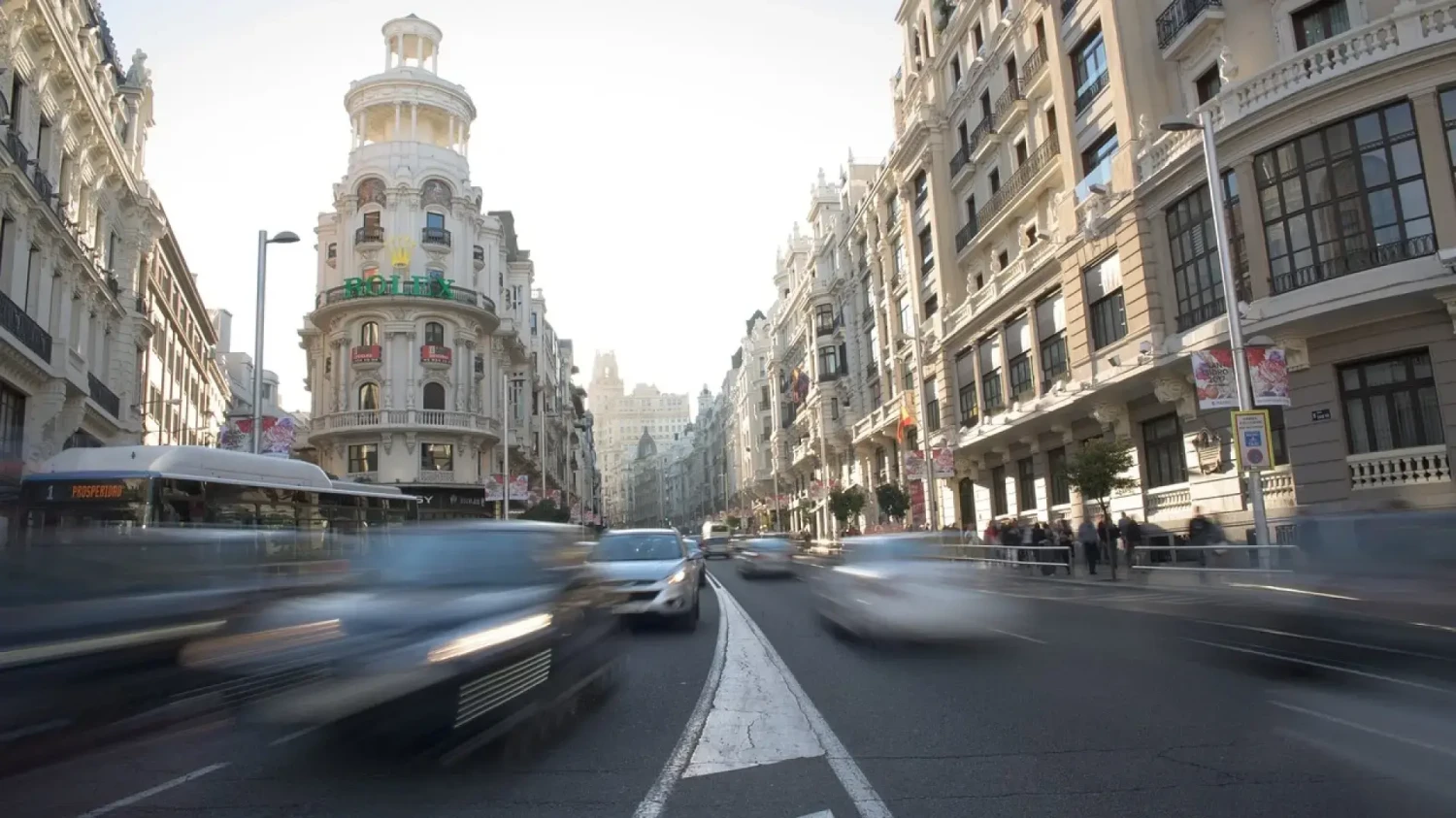 El Ayuntamiento de Madrid recula y permitirá a los coches sin etiqueta circular por la capital
