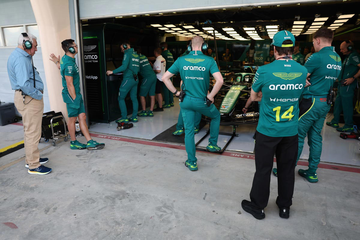 Pedro de la Rosa señala el peligro con los problemas de fiabilidad de Aston Martin F1: “Es un tiro al aire”