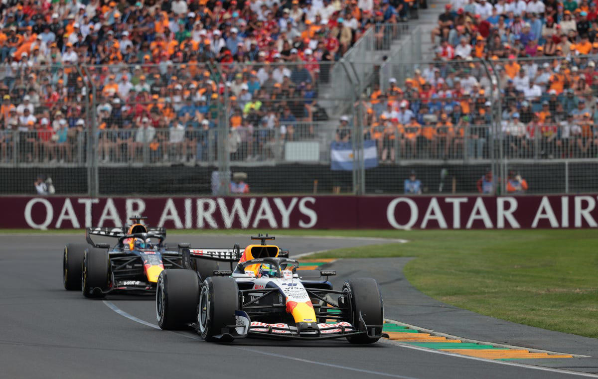 Arvid Lindblad advierte a los veteranos tras su debut en Racing Bulls F1: “No voy a cederles el puesto”