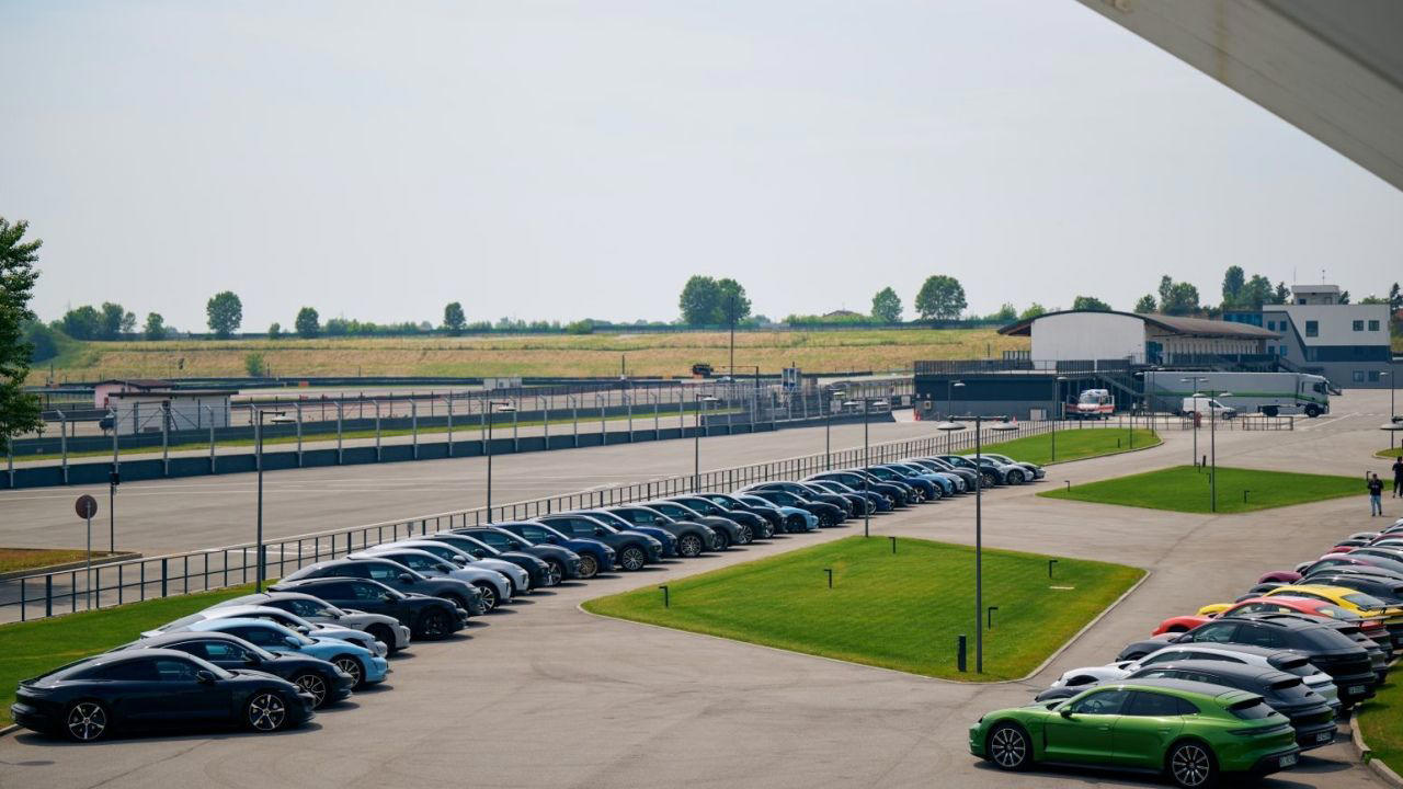 Este club de Porsche es especial: el primero que sólo admite modelos eléctricos de la marca