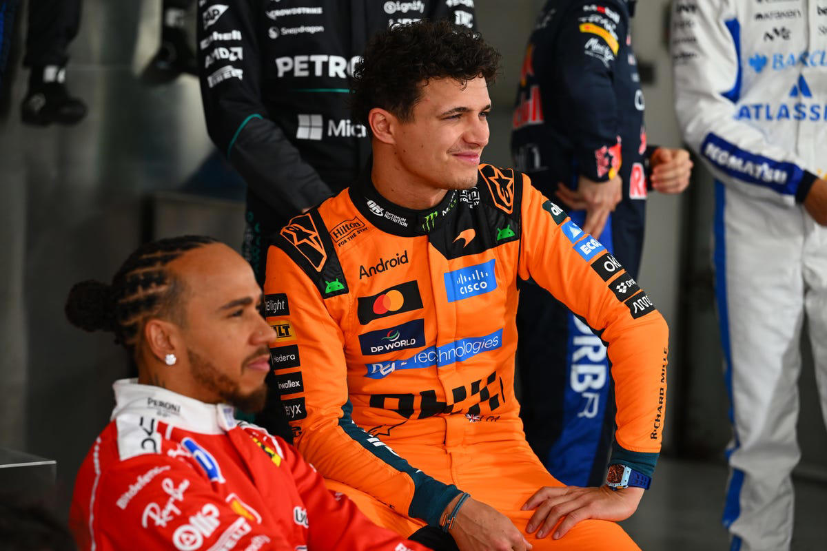 Alex Albon y su atrevida predicción sobre Lewis Hamilton y Ferrari F1 en 2026: "Él y Charles Leclerc irán"