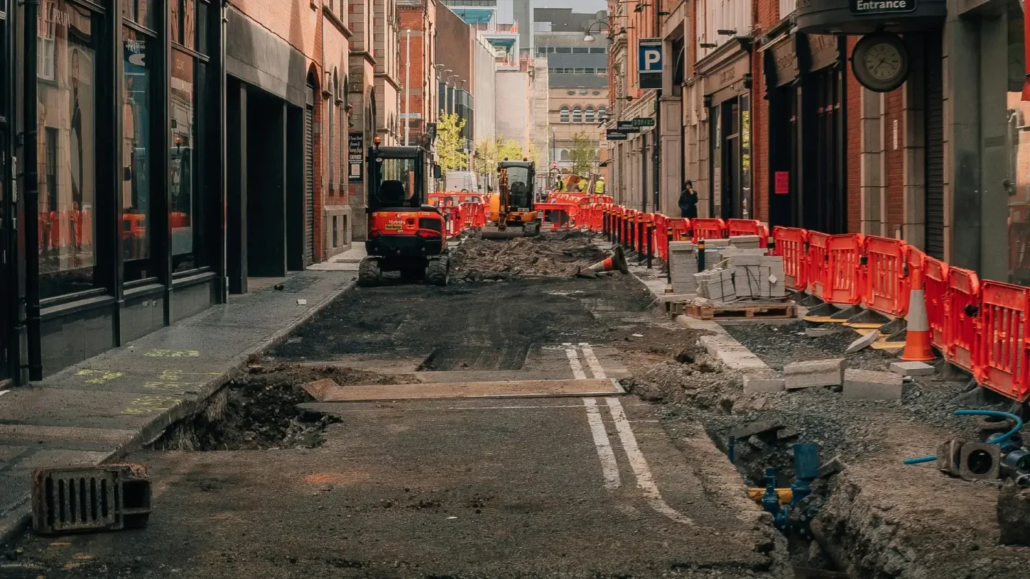 Todas las averías que puedes reclamar al Estado si tu coche se rompe por el mal estado de las carreteras