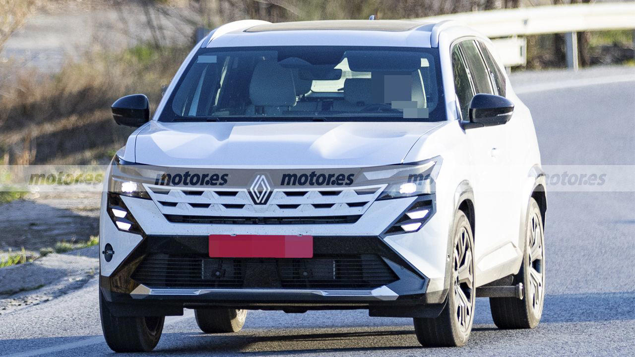 Fotos espía revelan que el Renault Boreal llevará la tecnología más innovadora del Dacia Bigster a Brasil