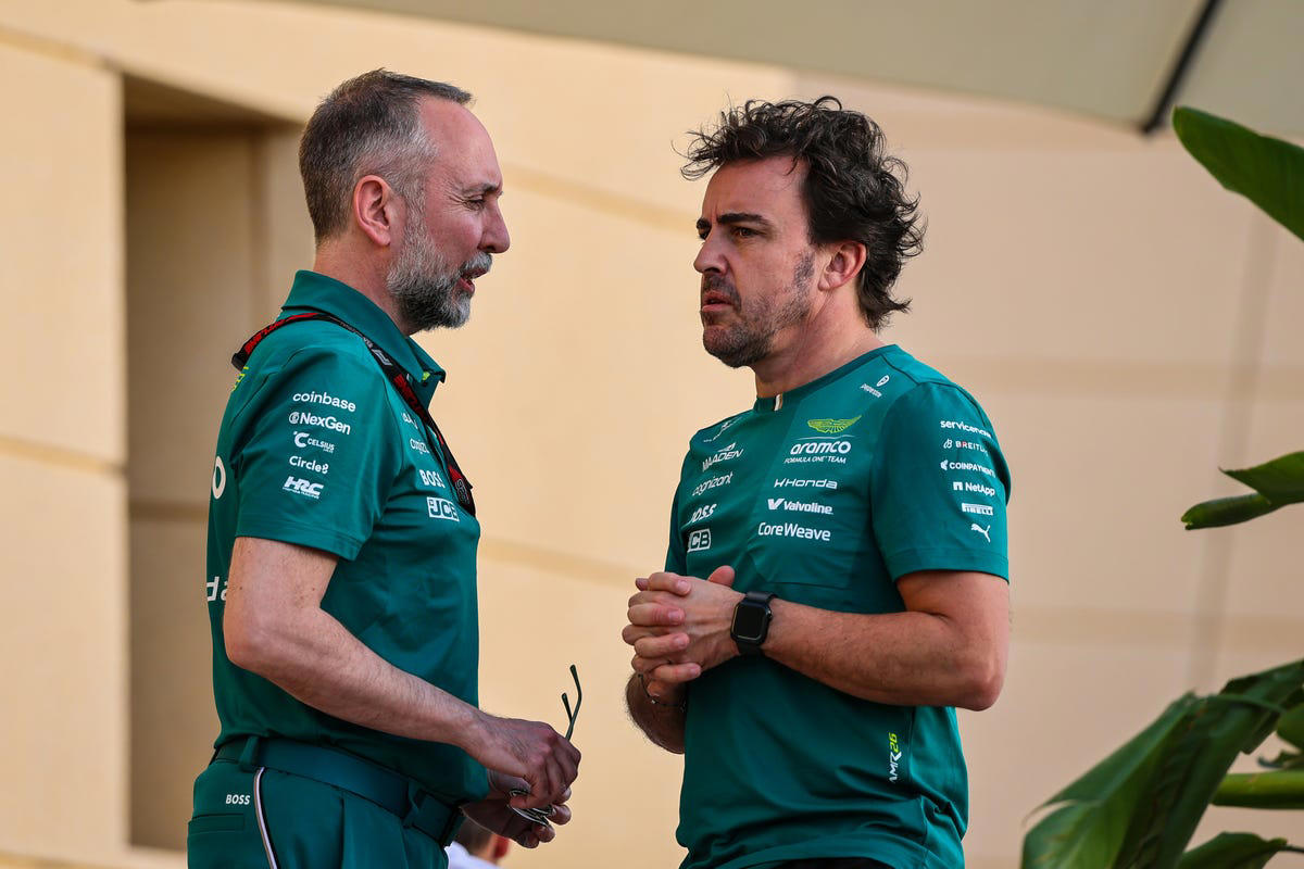 Un experto en F1 analiza el bajón de Aston Martin y Fernando Alonso con el AMR26: "Con Honda, es inaceptable"