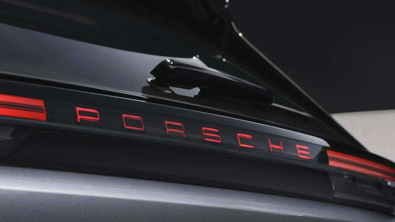 Porsche, Iba a ser el SUV eléctrico más grande de Porsche, pero el K1 será movido por motores V6 y V8 de gasolina con hibridación