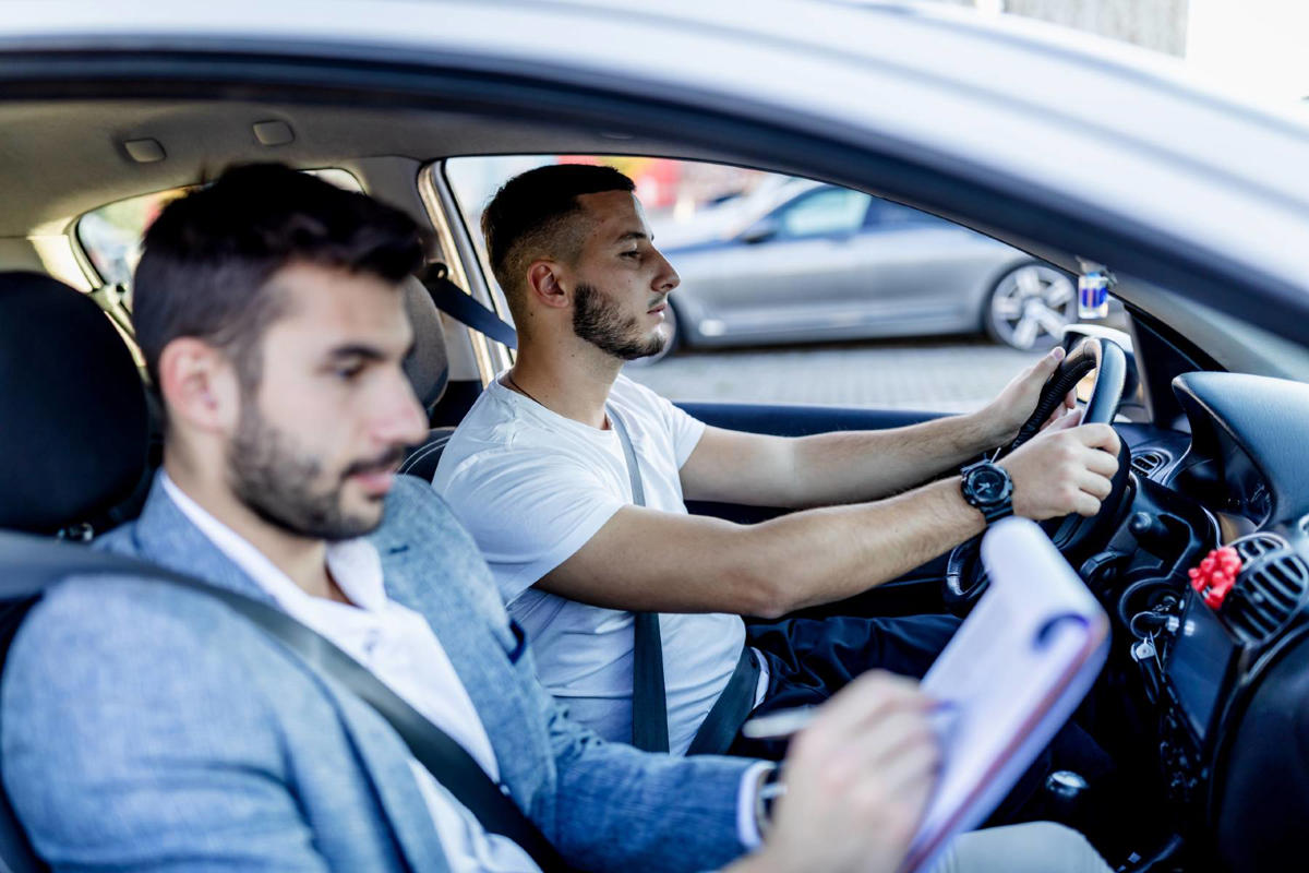 El carnet que podría cambiar la forma de aprender a conducir en Europa