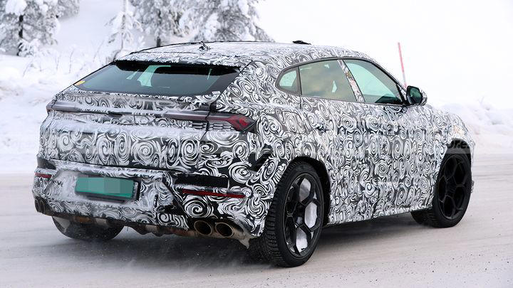 El nuevo Lamborghini Urus Performante 2027 apunta a los 1.000 CV en unas pruebas de invierno con menos camuflaje