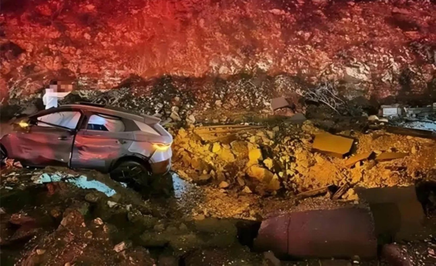 El coche chino que desafió a un misil en Jerusalén: así logró mantener con vida a todos sus ocupantes