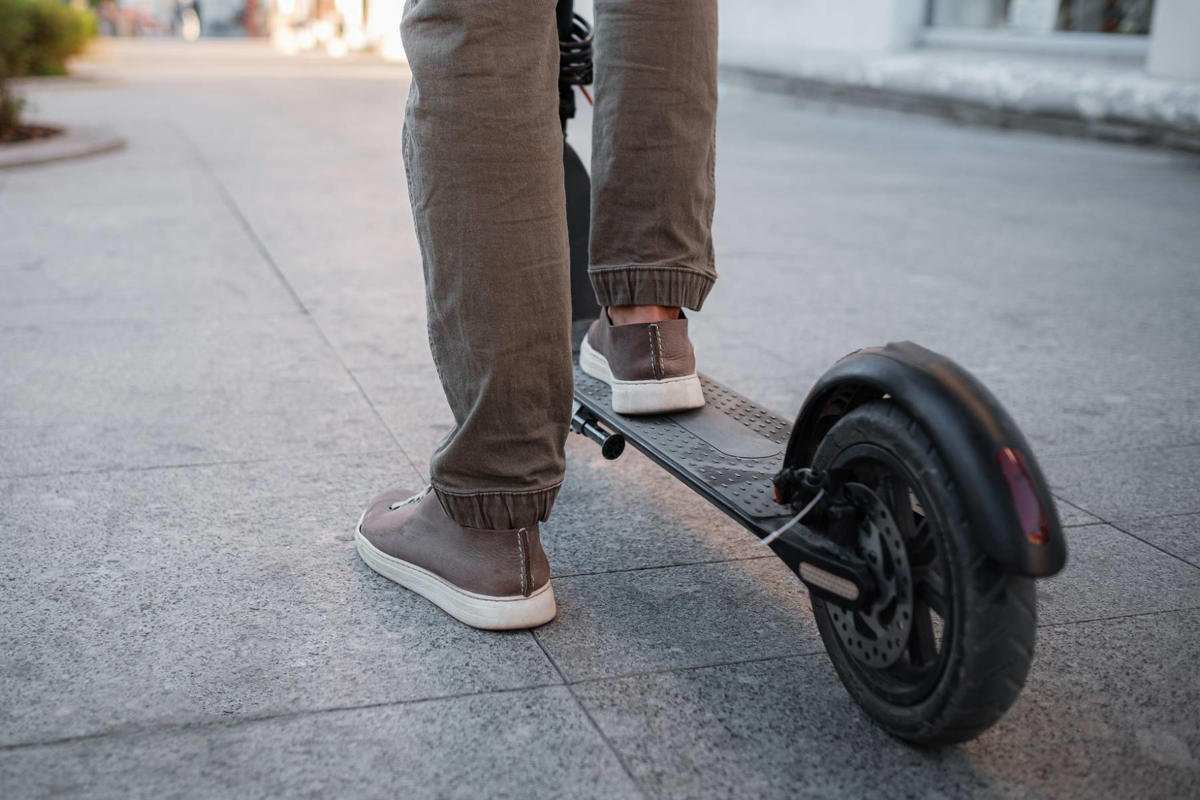 La DGT aclara las nuevas obligaciones para millones de usuarios de patinetes eléctricos: así se hace el registro paso a paso