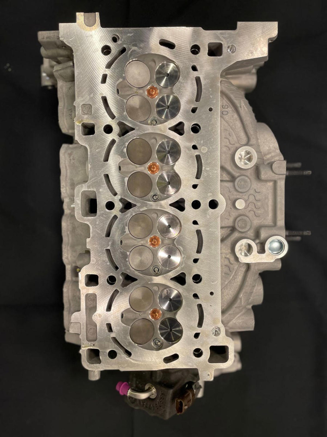 Stellantis sorprende con un nuevo motor gasolina inédito que supera los 300 CV y equipa tecnología de la Fórmula 1