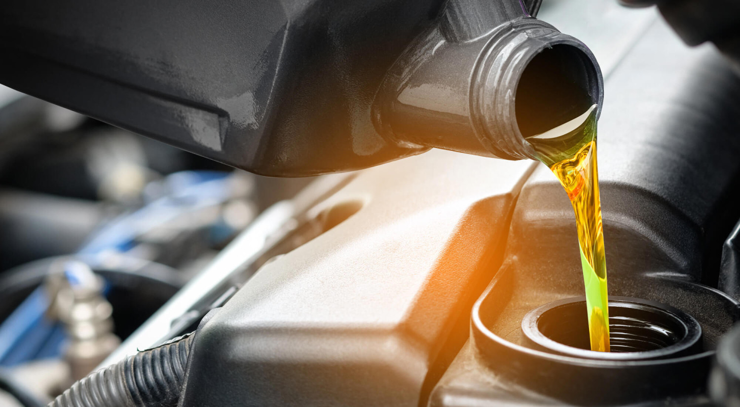 Echaron aceite de oliva virgen extra en el motor pensando que no pasaría nada y la sorpresa fue mayúscula