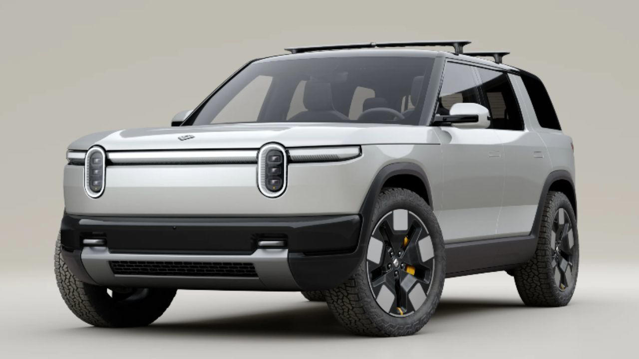 Rivian, Jeep, Rivian R2 targets Jeep Recon with $45,000 price and 300+ mile range