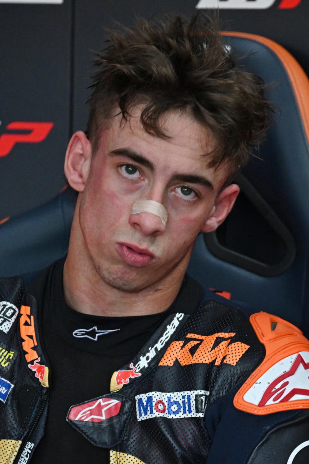 Un jefe de KTM, sobre el salto de Pedro Acosta frente a la Ducati de Marc Márquez: "Lo tiene todo controlado"