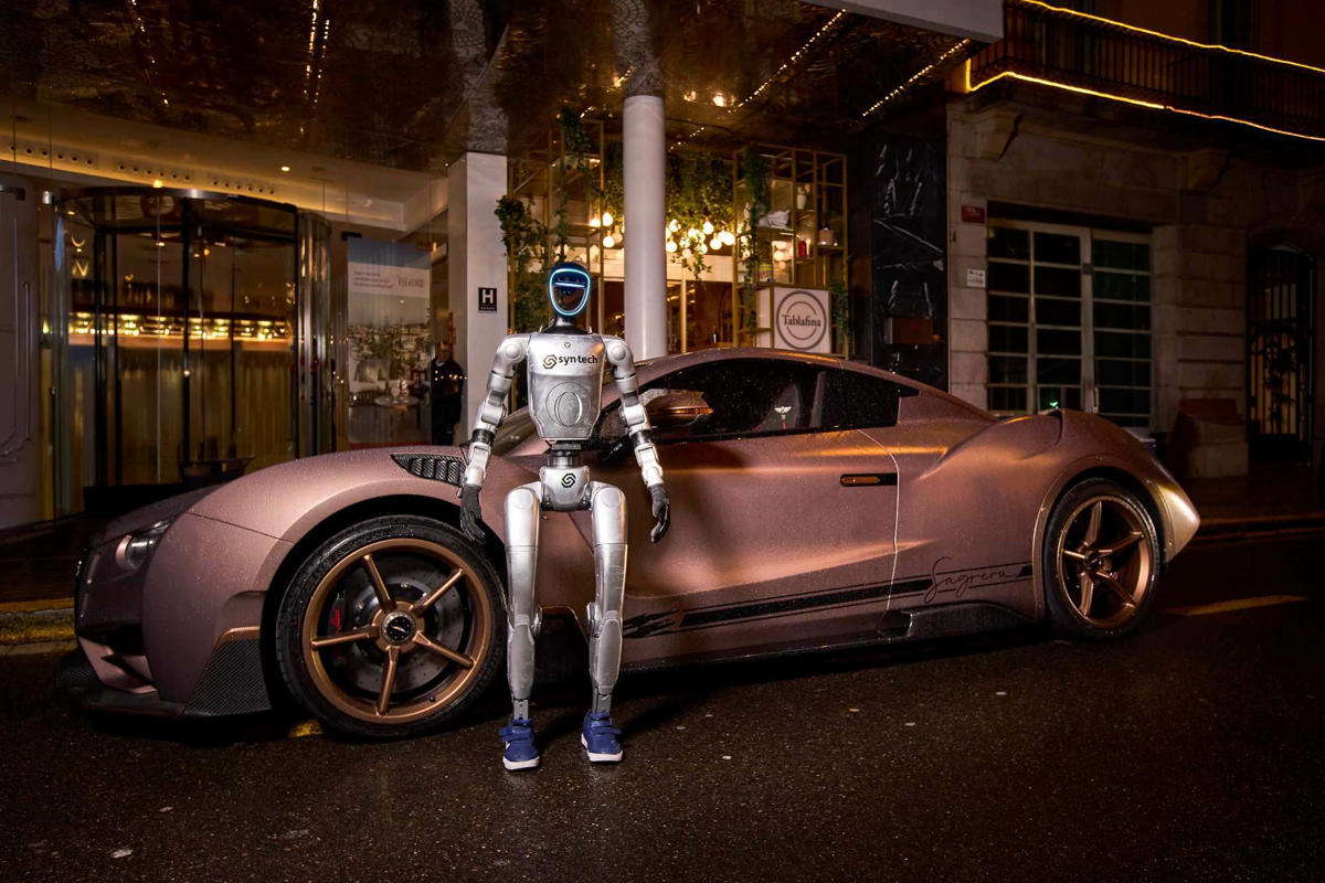 El espectacular Hispano Suiza Carmen Sagrera que conduce Jordi Mollà en la nueva serie de Prime Video