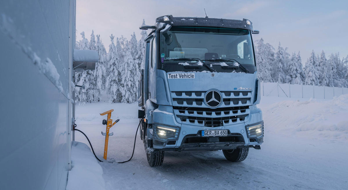 Los camiones eléctricos de Mercedes-Benz también se prueban en las condiciones más extremas: a -20º C en el Círculo Polar Ártico