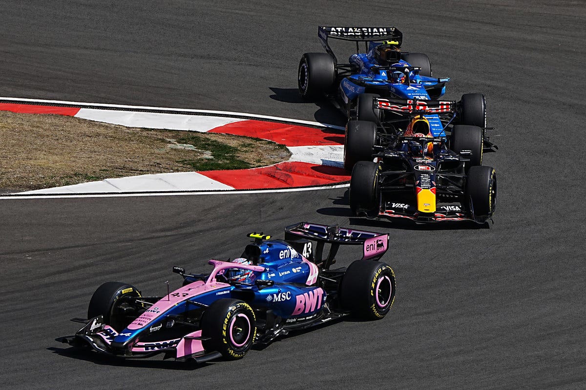 Alegría contenida por la gran actuación de Carlos Sainz en el GP de China de F1 a bordo del Williams