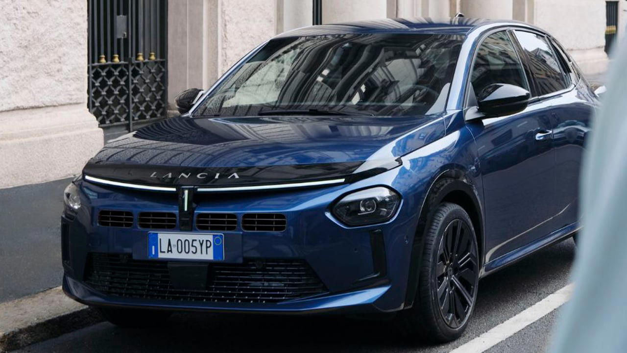 El cambio que necesitaba el Lancia Ypsilon para bajar de los 24.000 € ya está en camino
