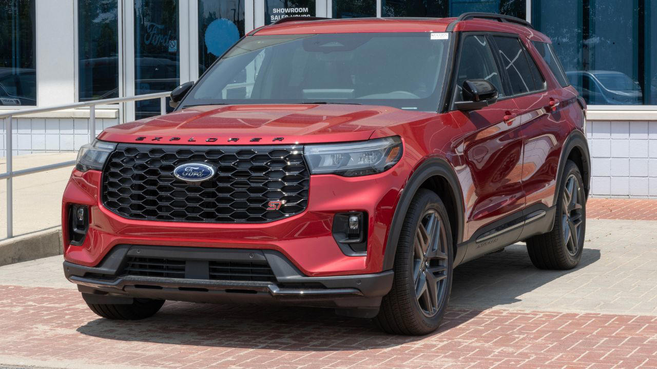 Ford, Ford recalls 83,000+ vehicles for headlight glare and engine valve issues
