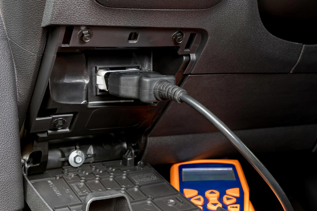Why fixing your own car is a political issue
