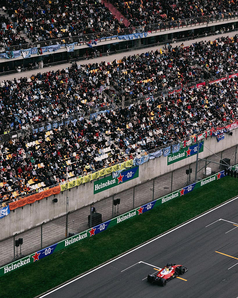 Fred Vasseur, jefe de Ferrari F1, no cree que el ADUO sea suficiente para vencer a Mercedes en 2026