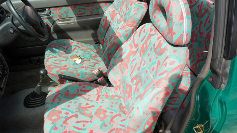 Green over confetti print might be the ideal spec, and this Subaru Vivio even has T-tops