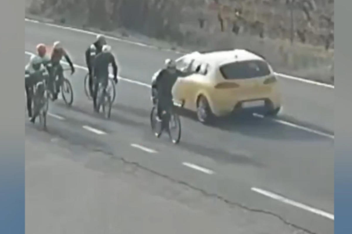 Investigado un conductor que puso en grave riesgo la vida de siete ciclistas: el vídeo es para verlo más de una vez