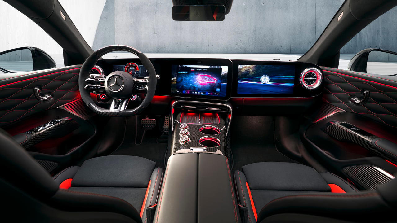 Mercedes y AMG muestran el interior de sus nuevos eléctricos y hay un detalle de locura