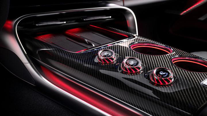 Mercedes y AMG muestran el interior de sus nuevos eléctricos y hay un detalle de locura