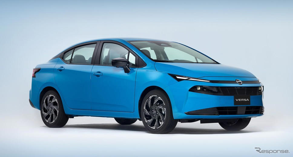日産の5速MT搭載コンパクトセダン『ヴァーサ』に日本のファンも注目! 「これにe-POWER積んで」国内導入に期待の声