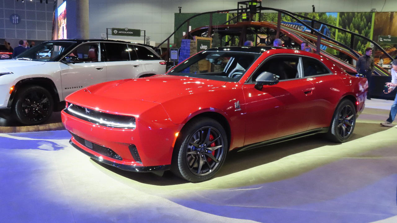 Dodge, SRT says it will push Dodge’s twin-turbo Hurricane inline-6 further