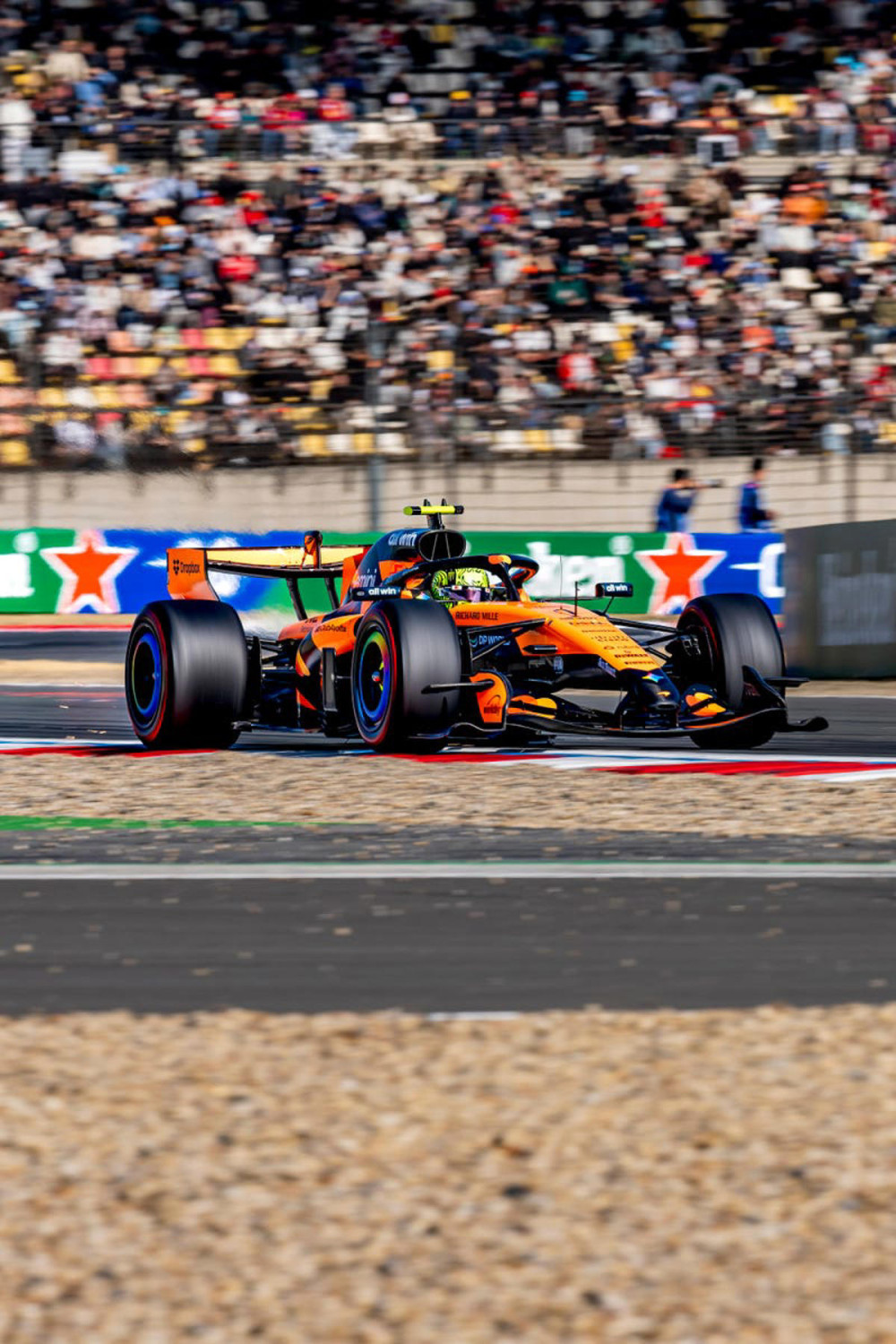 McLaren, Lando Norris, piloto de McLaren F1, sigue criticando el reglamento de 2026 como Max Verstappen