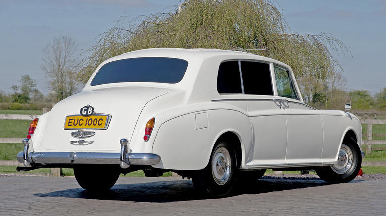 Stop saying this white Rolls-Royce Silver Cloud belonged to John Lennon