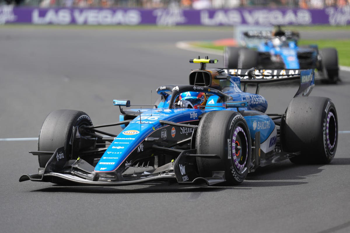 El jefazo de Williams F1, sobre los problemas de Carlos Sainz y Alex Albon con el FW48: "Es algo grande"