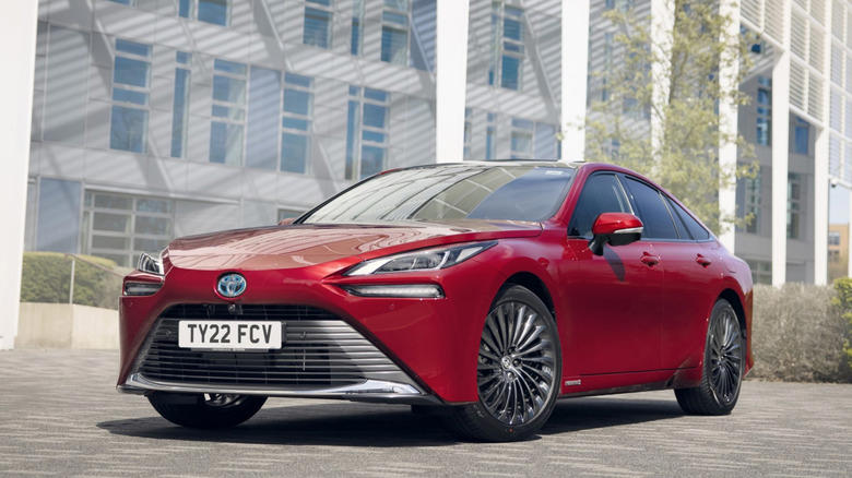 Jack Nicholson drove a hydrogen-powered car before green energy was cool