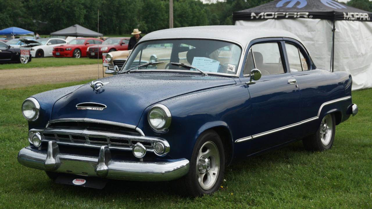 How the 1953 Dodge Coronet balanced work and performance