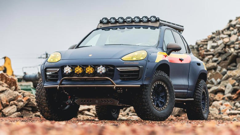 Porsche Cayenne Ultra EVO pre-runner is ready to take on the desert with 650 HP and 8 extra inches of girth