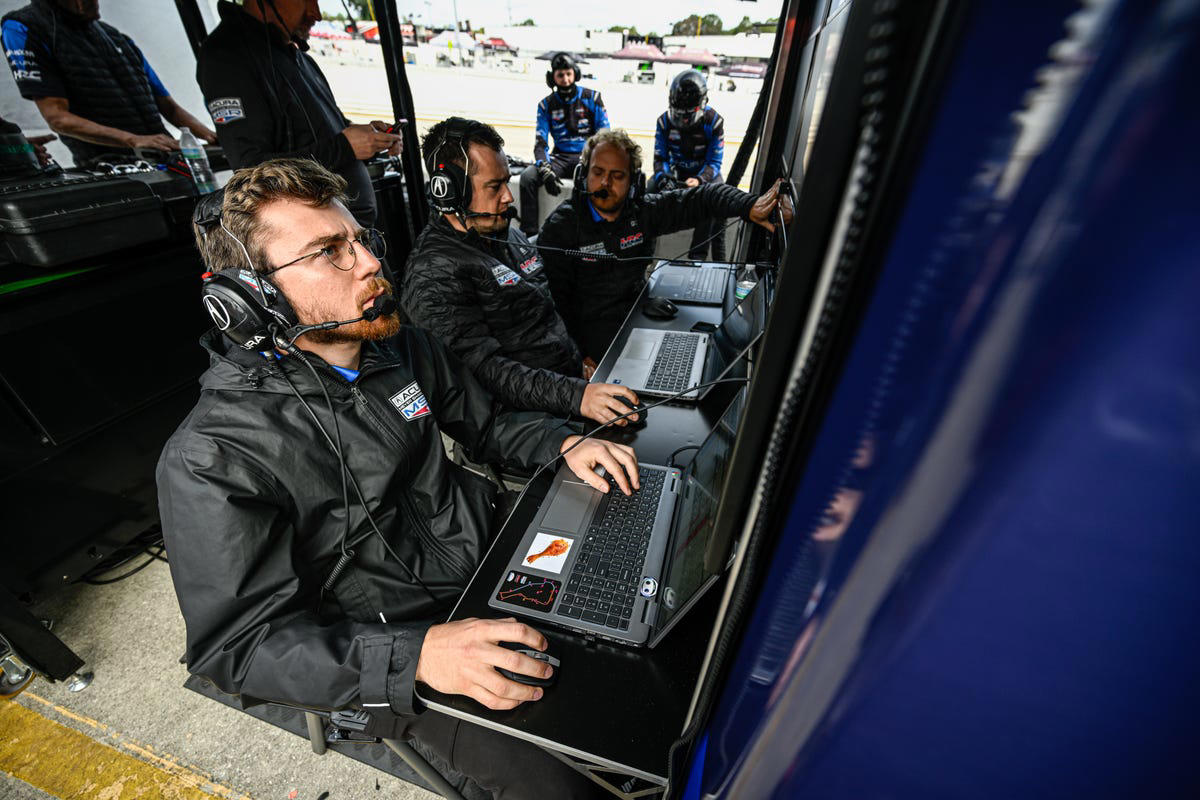 Why automakers are flocking to hybrid endurance racing