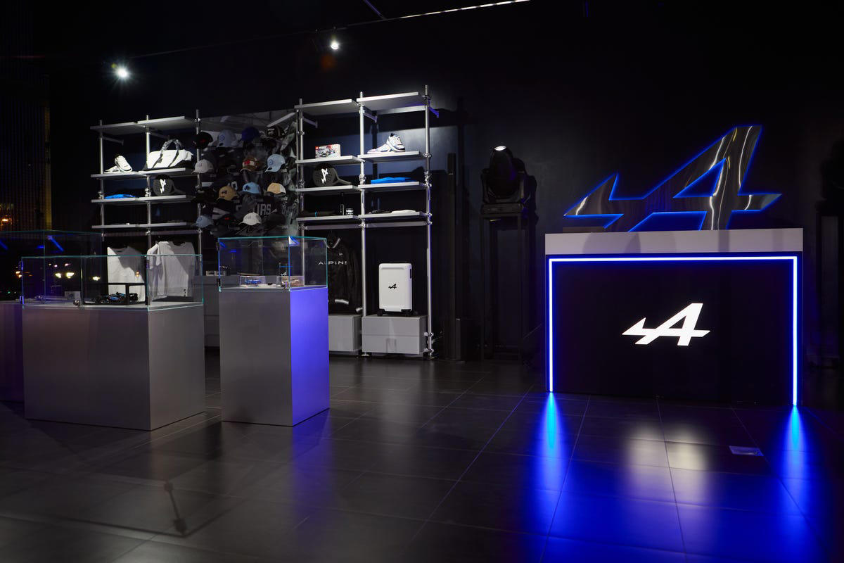 Alpine inaugura en Madrid su nuevo store, un lugar único donde "sentir" la marca