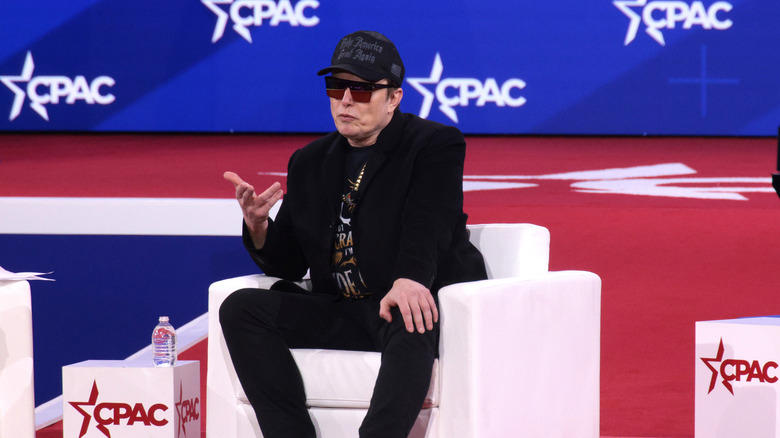 Tesla's cult still can't tolerate valid criticism, even in the face of a blatant 'bait and switch'