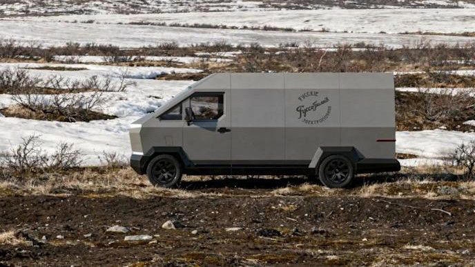 これはパクリか、それとも本物の競合か? ロシア発EV配送バン「F200」の正体