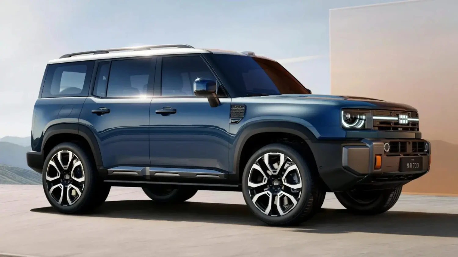 Geely, En tres años, Geely traerá a España siete coches nuevos. Uno de ellos podría ser este Zhanjian 700 de formas clásicas