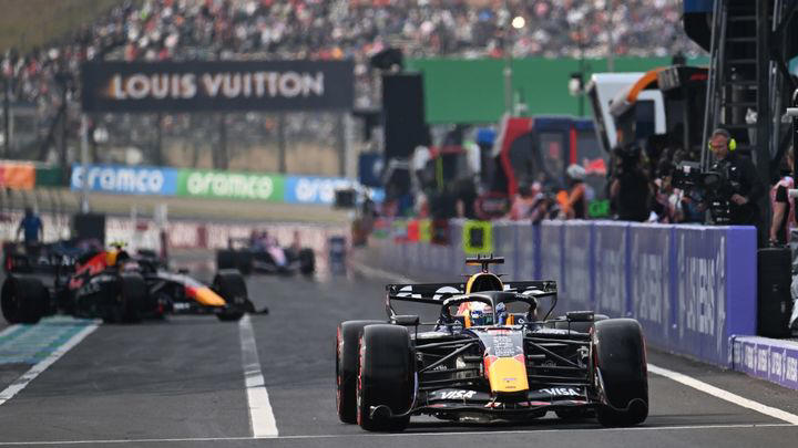 Red Bull al fin tiene dos coches, pero un problema aún peor: más cerca de Sainz y la zona media que de luchar contra Ferrari o Mercedes