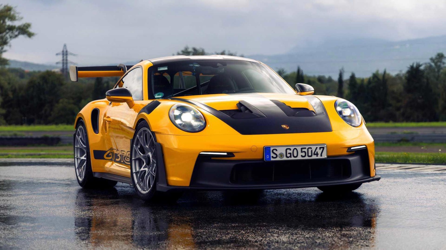 Rare supercar crash in LA proves Porsches can’t fly